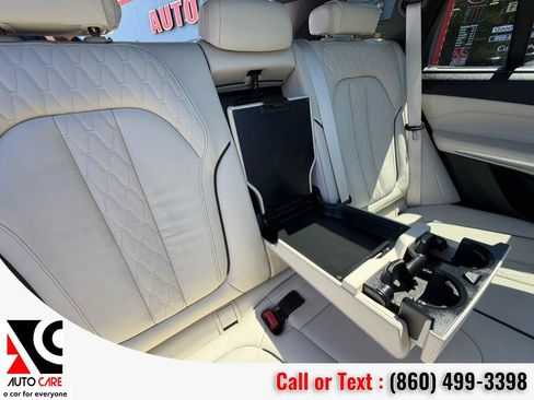 Used 2019 BMW X5 xDrive40i w/ M Sport Package AWD/4WD image 12