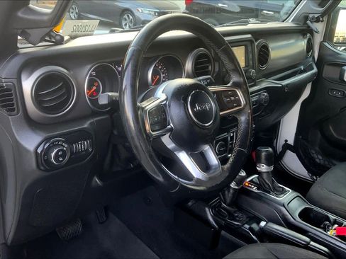 Used 2020 Jeep Gladiator Sport w/ Quick Order Package 24S image 16