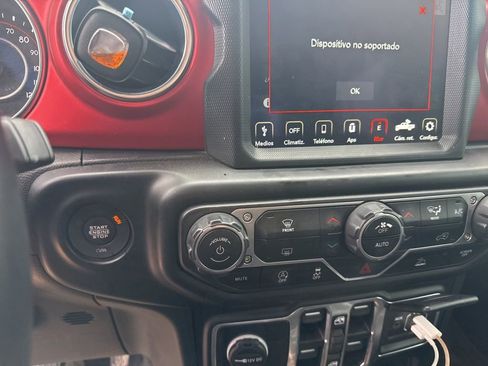 Used 2022 Jeep Gladiator Rubicon w/ Trailer Tow Package image 18