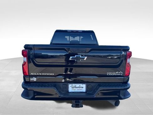 Used 2023 Chevrolet Silverado 3500 High Country w/ Z71 Off-Road Package image 4