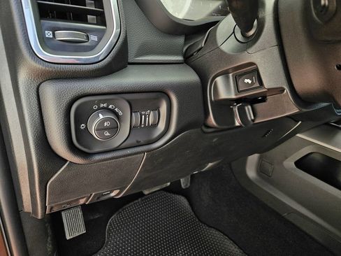 New 2026 RAM 2500 Laramie w/ Night Edition AWD/4WD image 14