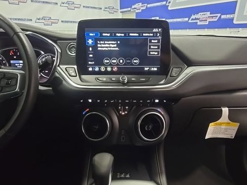 Used 2024 Chevrolet Blazer LT w/ Convenience Package image 31