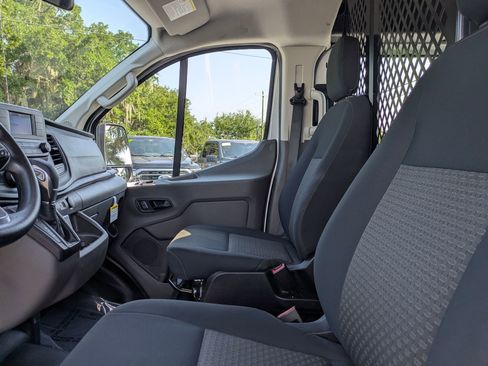 Used 2024 Ford Transit 250 Low Roof w/ Exterior Upgrade Package RWD image 19