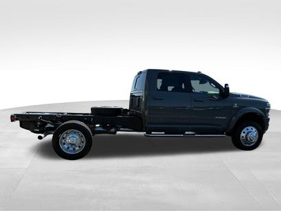 New 2026 RAM 4500 4x4 Crew Cab DRW w/ Laramie Trim Package