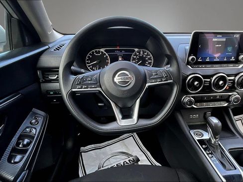 Certified 2023 Nissan Sentra SV FWD image 8
