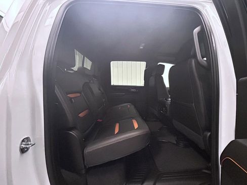 Used 2024 GMC Sierra 2500 AT4 w/ Technology Package image 18