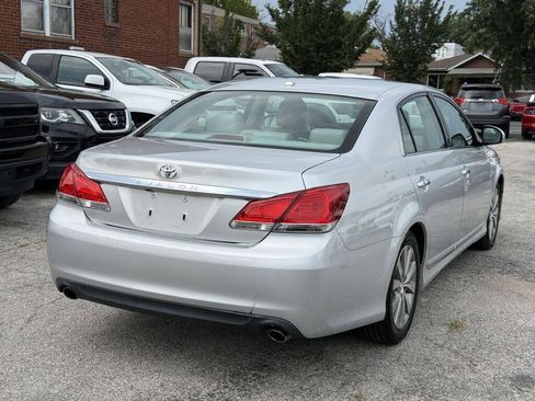 Used 2011 Toyota Avalon Limited FWD image 4
