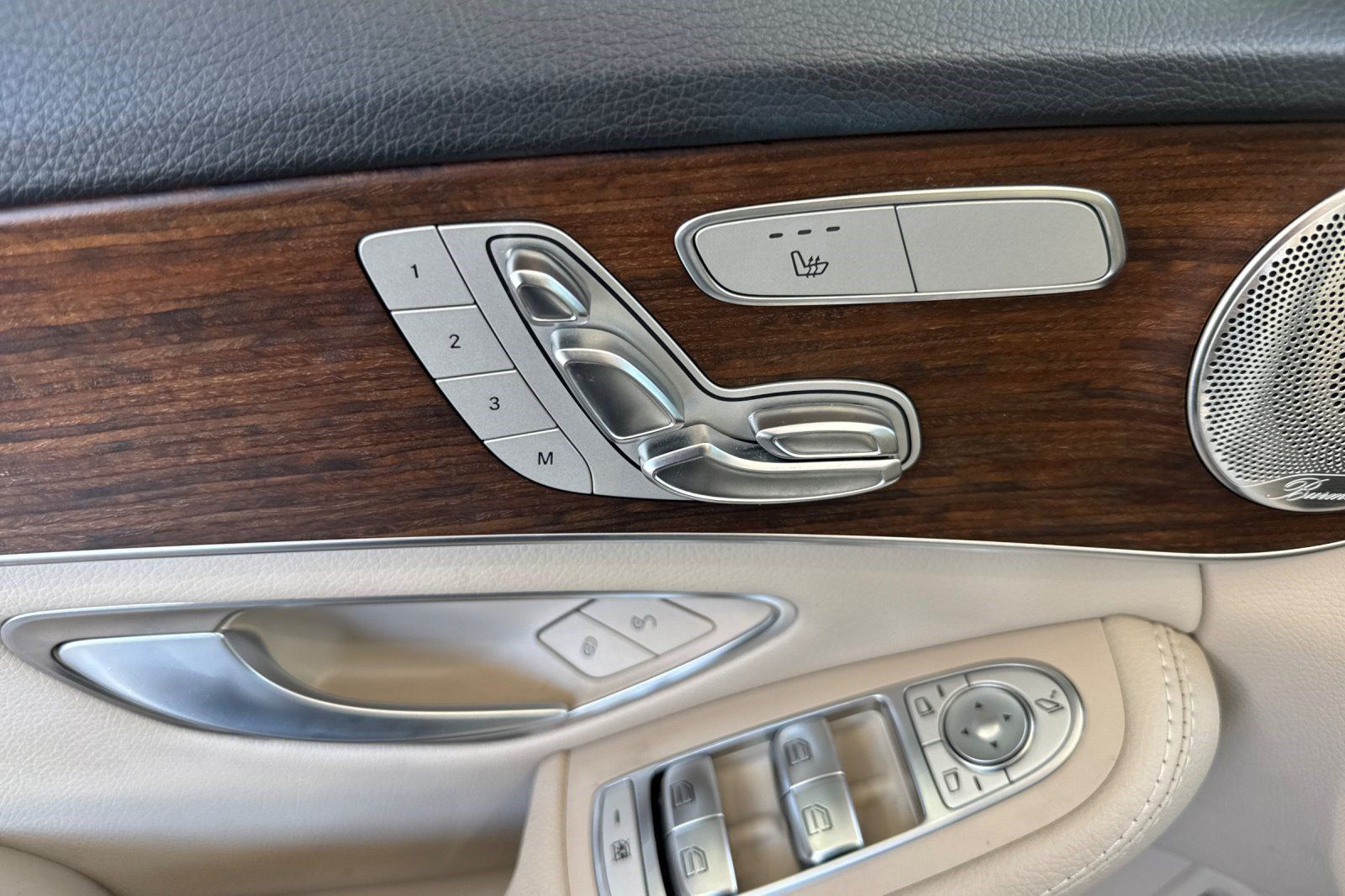 Used 2019 Mercedes-Benz C 300 4MATIC Sedan image 14
