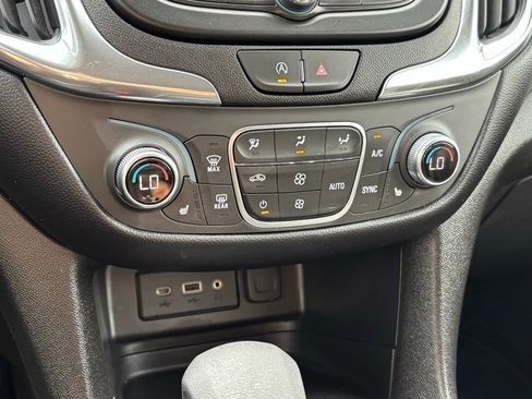 Used 2024 Chevrolet Equinox LT image 22