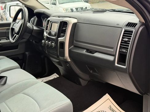 Used 2016 RAM 1500 Classic SLT RWD image 18