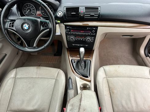 Used 2009 BMW 128i Convertible image 14