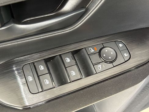 Used 2026 Nissan Kicks S FWD image 23