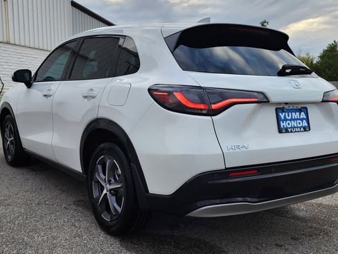 Used 2024 Honda HR-V EX-L image 15