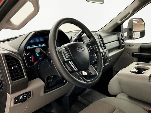 Used 2020 Ford F350 XL w/ Power Equipment Group image 17