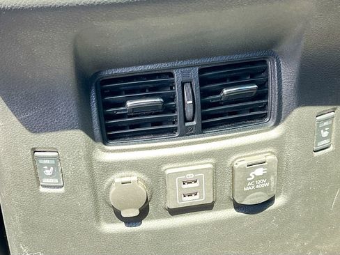 Used 2024 Nissan Titan PRO-4X w/ Pro-4x Convenience Package AWD/4WD image 25