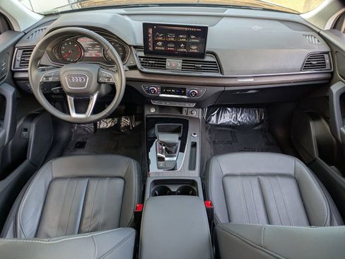 Used 2023 Audi Q5 2.0T Premium w/ Convenience Package image 7