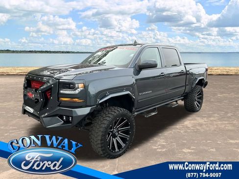 Used 2018 Chevrolet Silverado 1500 LT w/ All Star Edition image 11