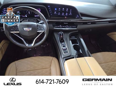 Used 2023 Cadillac Escalade Premium Luxury w/ LPO, Radiant Package AWD/4WD image 18