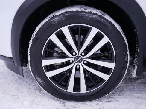 Certified 2025 Nissan Pathfinder Platinum w/ Cargo Package image 15