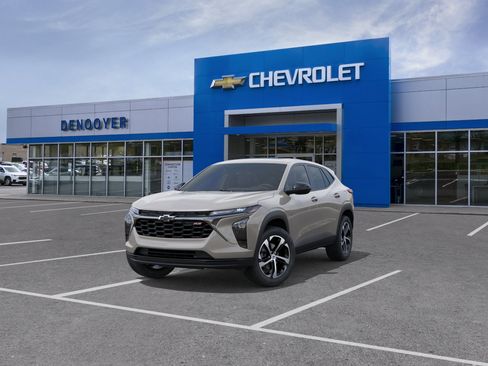 New 2026 Chevrolet Trax RS w/ Sunroof Package FWD image 32