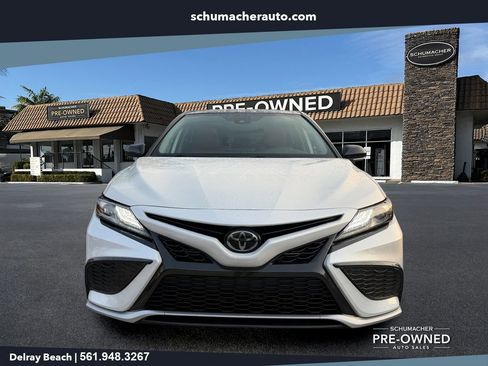 Used 2022 Toyota Camry XSE FWD image 2
