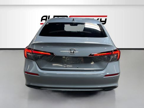 Used 2025 Honda Civic Sport Touring image 6