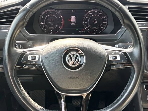Used 2019 Volkswagen Tiguan SEL AWD/4WD image 13