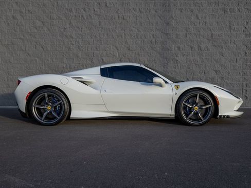 Certified 2023 Ferrari F8 Tributo RWD image 7