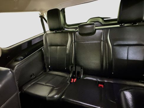 Used 2024 Ford Expedition Max XLT image 30