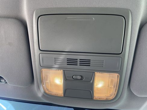 Used 2018 Honda CR-V LX image 28