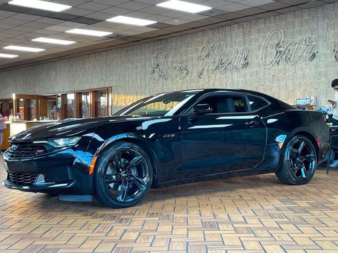 Used 2021 Chevrolet Camaro LT w/ RS Package image 7