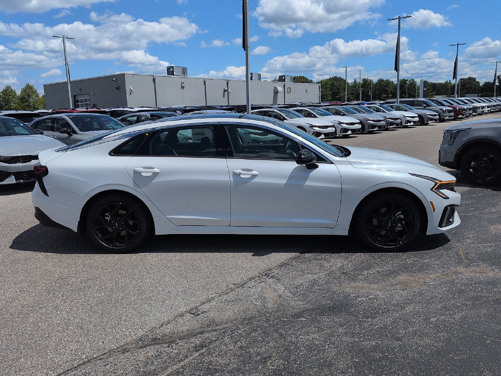 New 2026 Kia K5 GT-Line w/ GT-Line Premium Package AWD/4WD image 2