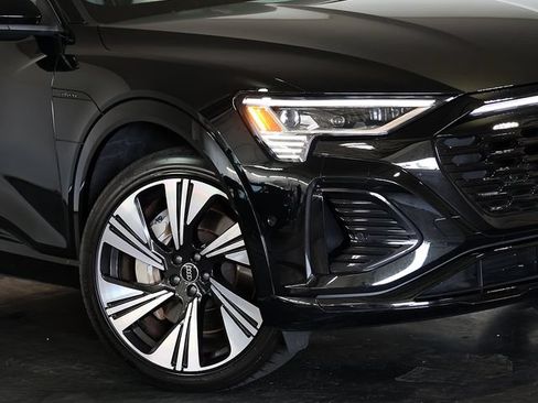 Used 2024 Audi Q8 e-tron Prestige w/ Prestige Package AWD/4WD image 8