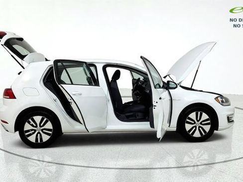 Used 2019 Volkswagen e-Golf SE w/ Driver Assistance Package FWD image 20