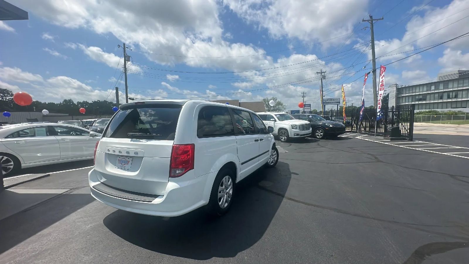 Used 2014 Dodge Grand Caravan American Value Package FWD image 7