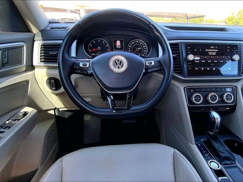 Used 2019 Volkswagen Atlas SE FWD image 6