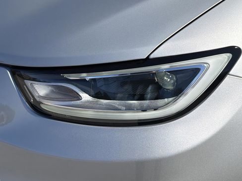 New 2026 Chrysler Pacifica Select image 9