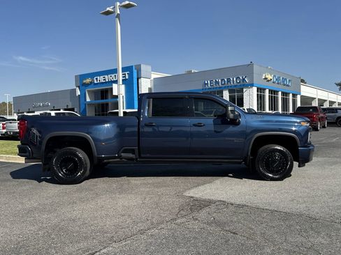 Used 2021 Chevrolet Silverado 3500 High Country image 11