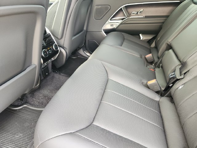 New 2027 Land Rover Range Rover Long Wheelbase SE AWD/4WD image 29