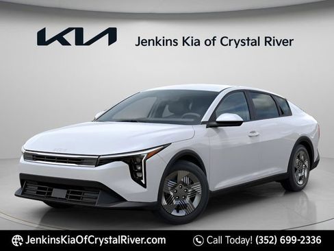 New 2026 Kia K4 FWD image 10