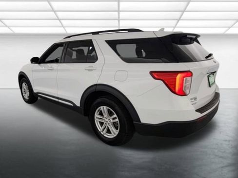 Used 2020 Ford Explorer XLT w/ Comfort Package AWD/4WD image 6