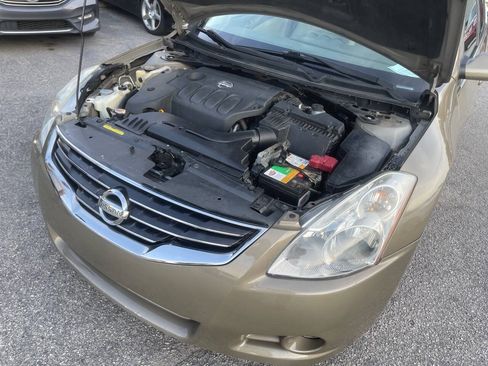 Used 2010 Nissan Altima 2.5 S FWD image 31