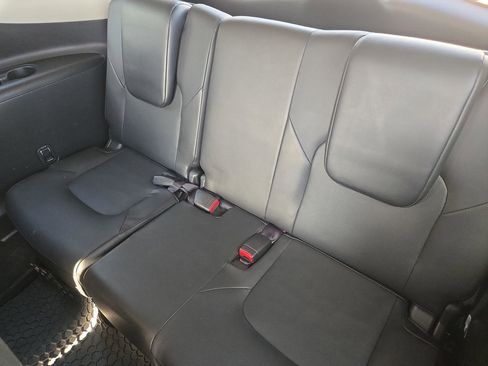 Used 2019 INFINITI QX80 Luxe image 19