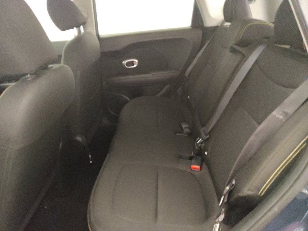 Used 2014 Kia Soul + FWD image 18