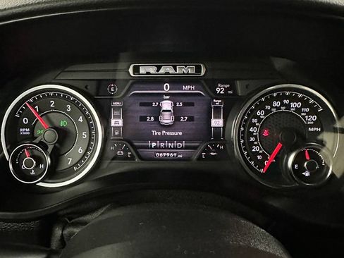 Used 2019 RAM 1500 Big Horn AWD/4WD image 18