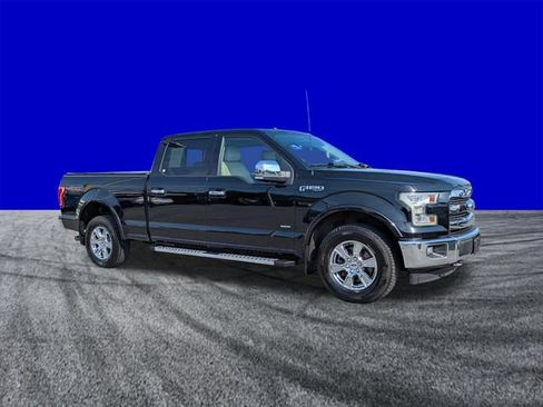 Used 2017 Ford F150 Lariat w/ Equipment Group 502A Luxury AWD/4WD image 2