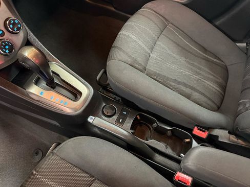 Used 2015 Chevrolet Sonic LT FWD image 15