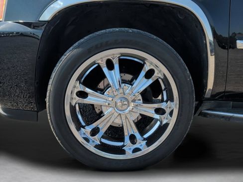 Used 2008 Cadillac Escalade EXT AWD/4WD image 13