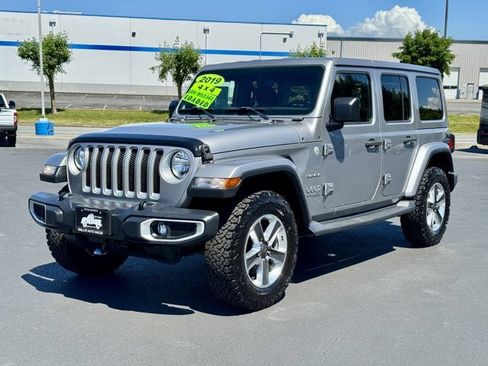 Used 2019 Jeep Wrangler Unlimited Sahara w/ Uconnect 4C Nav & Sound Group AWD/4WD image 1