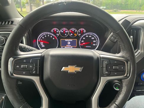 Used 2021 Chevrolet Silverado 1500 LT image 19